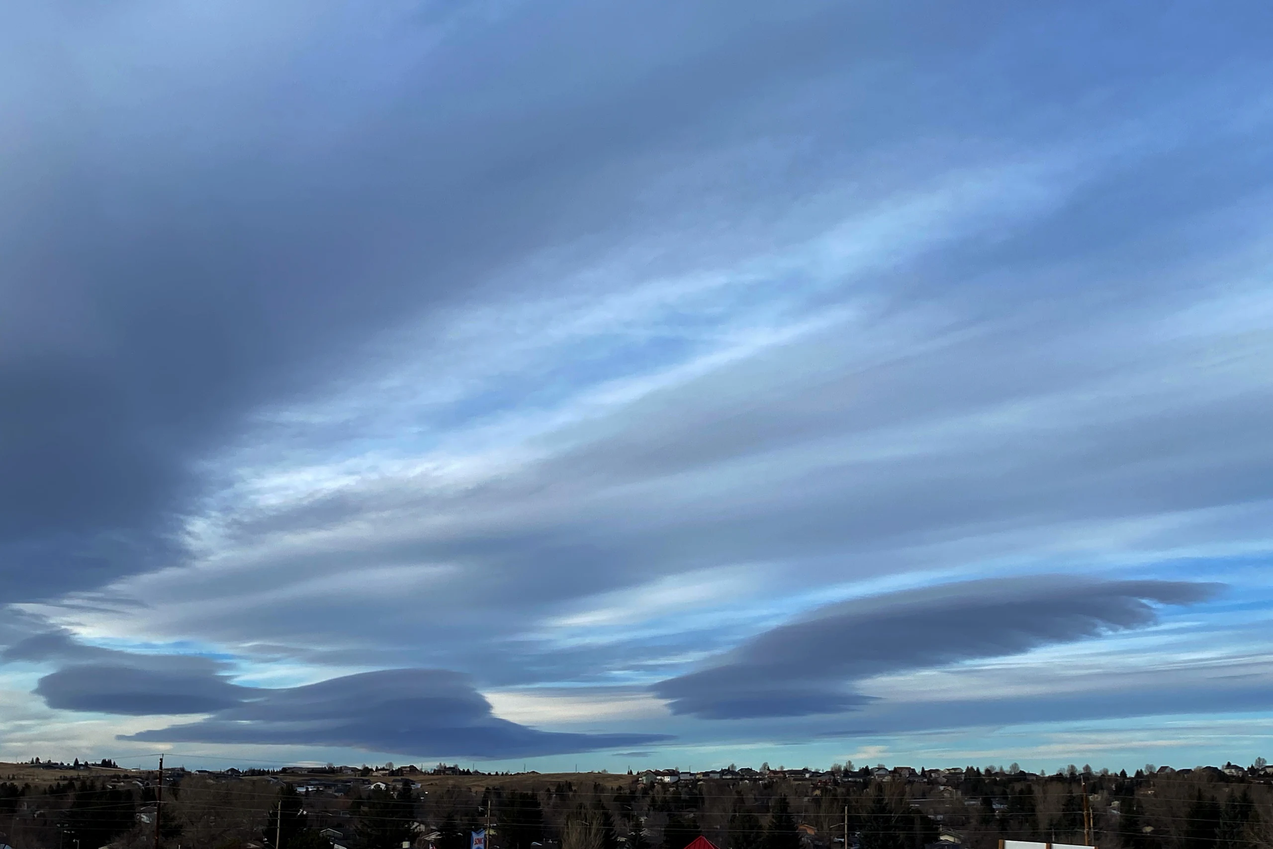 Stratocumulus lenticularis by space_coyote