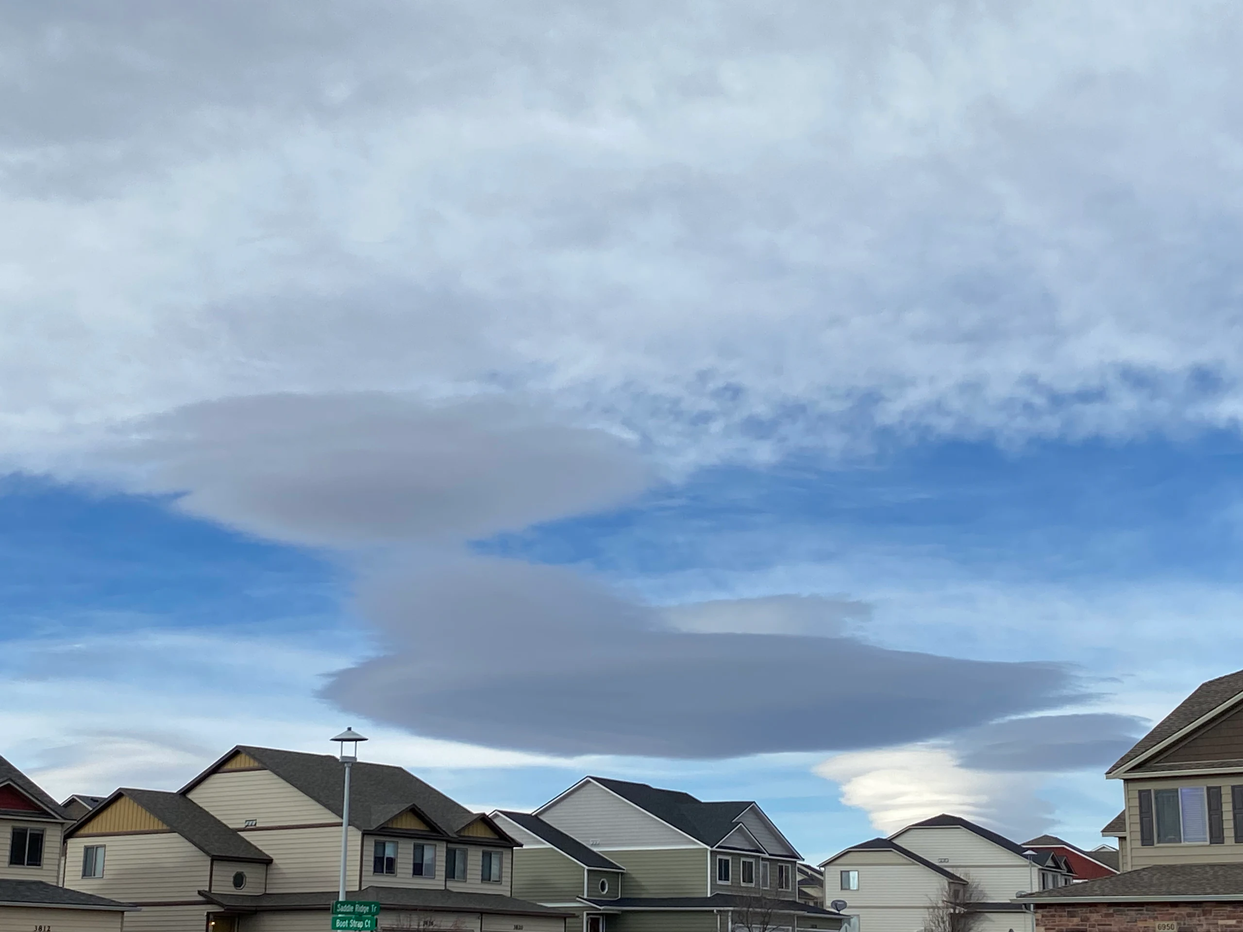 Lenticular cloud by space_coyote